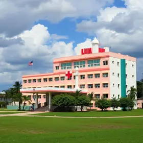 Lula inaugura hospital em homenagem à mãe