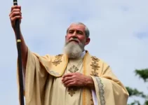 Padre Fábio de Melo no FIG em homenagem ao Nordeste